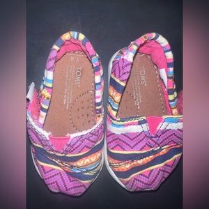 Toms toddler shoes